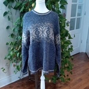 Men's Blue and White Sweater